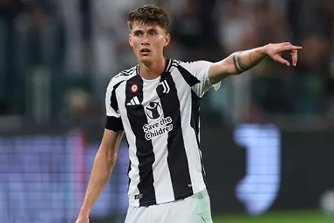 نوتنجهام فورست يقدم عرضًا مغريًا لضم موهبة يوفنتوس